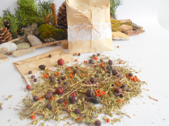 Organic Tea mix- wild Thyme, Mint, Hawthorn, Rosehips, Sweet Viburnum- eco bag with organic tea- Bulgarian wild tea from Rhodope mountain