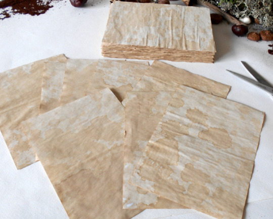 A4 Paper sheets coffee dyed- Set of 10, 25, 40, 50, 75, or 100- blank coffee sheets colored with home made coffee- old looking paper- 100% recycled- 80 gsm.- 54 lbs.- 8.3&#39;&#39; x 11.7&#39;&#39;- 21 x 30cm.