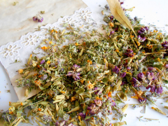 Tea mix- wild Thyme, Mint, Lady&#39;s Bedstraw, Primrose, Oregano, Linden- eco bag with organic tea- Bulgarian wild tea from Rhodope mountain