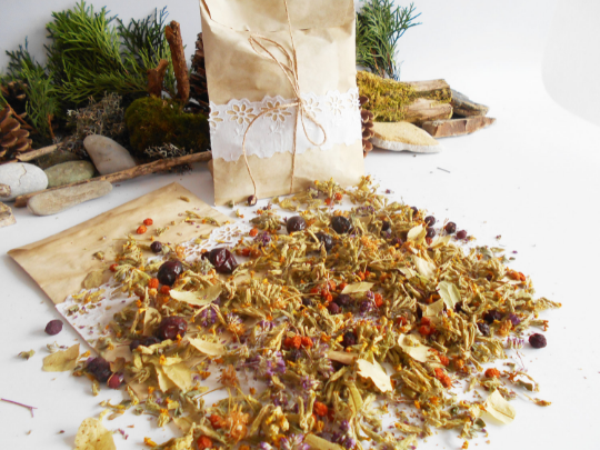 Tea mix- wild Primrose, Hawthorn, Rosehips, Sweet Viburnum, Oregano and Linden - eco bag with organic teas- Bulgarian wild mountain teas