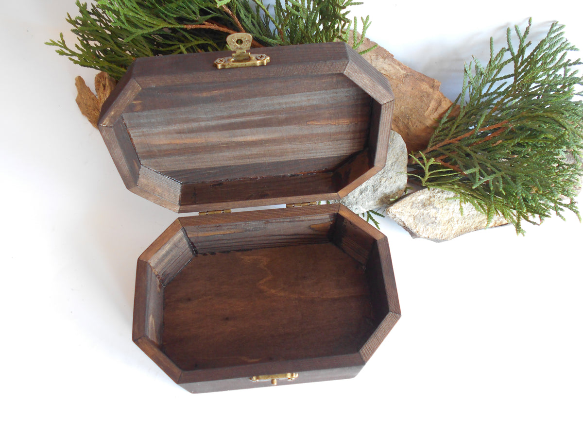 Wooden box- mahagony-colored jewelry box - medium large six sides box- keepsake wooden box with bronze-color hinges- pine wood box- 5.8&#39;&#39; x 3.8&#39;&#39; x 2.1&#39;&#39;- Medium Brown