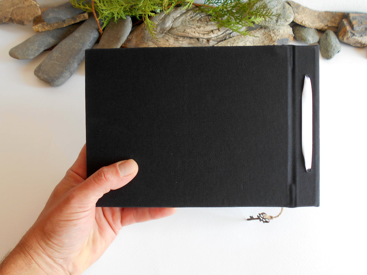 Handmade black fabric sketchbook with an art print- hardcover art journal- refillable and personalized ecofriendly blank sketchbook- 100% recycled sheets