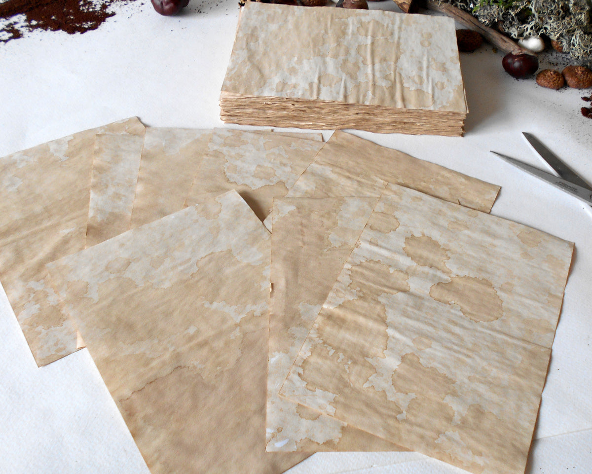 A5 Paper sheets coffee dyed- Set of 10, 25, 40, 50, 75, or 100- blank coffee sheets colored with home made coffee- old looking paper- 100% recycled- 80 gsm.- 54 lbs.- 5.8&#39;&#39; x 8.3&#39;&#39; ( 15 x 21 cm. )
