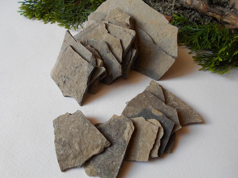 Fairy Garden Stones- set of 20 Flat Rocks- 1 to 2 inch ( 2.5 to 5 cm. )- Mountain stone plates- rock plates- Beach Stone Supplies- Terrarium supplies