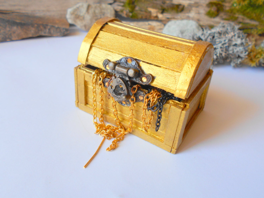 Mini Pirate Treasure Chest