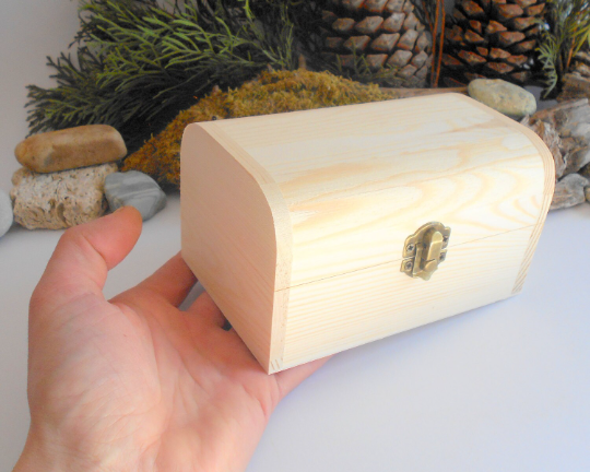 Unfinished Wooden chest box- 6'x 4'