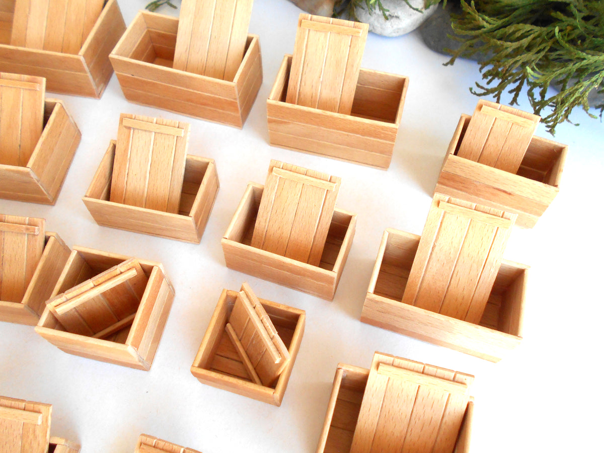 Miniature wooden box set of 23 different standart sizes - 1:12 scale dollhouse accessories - made to order beech wood miniature boxes with lids - Set Number 27