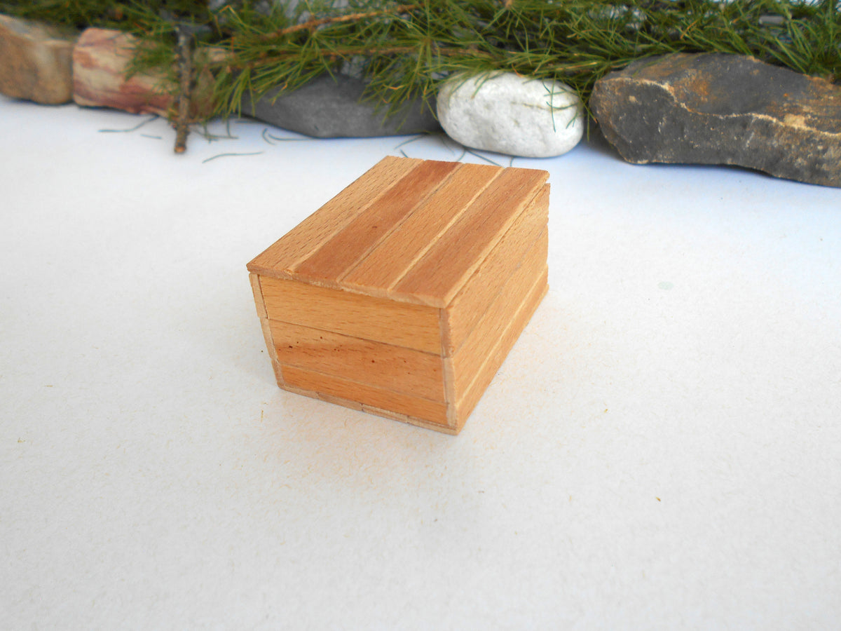 Miniature Wooden Box with Lid – 1:12 Scale Dollhouse Accessory, Handcrafted Hand-Cut Beech Wood,  2.0" × 1.5" × 1.0"