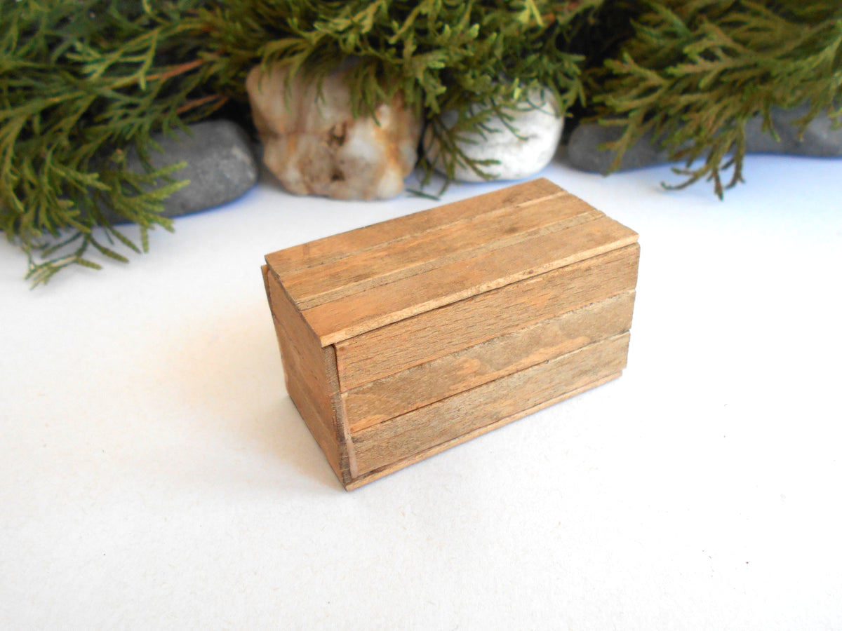 Miniature wooden box with lid in 1:12 scale dollhouse accessories - made to order beech wood miniature box in light brown