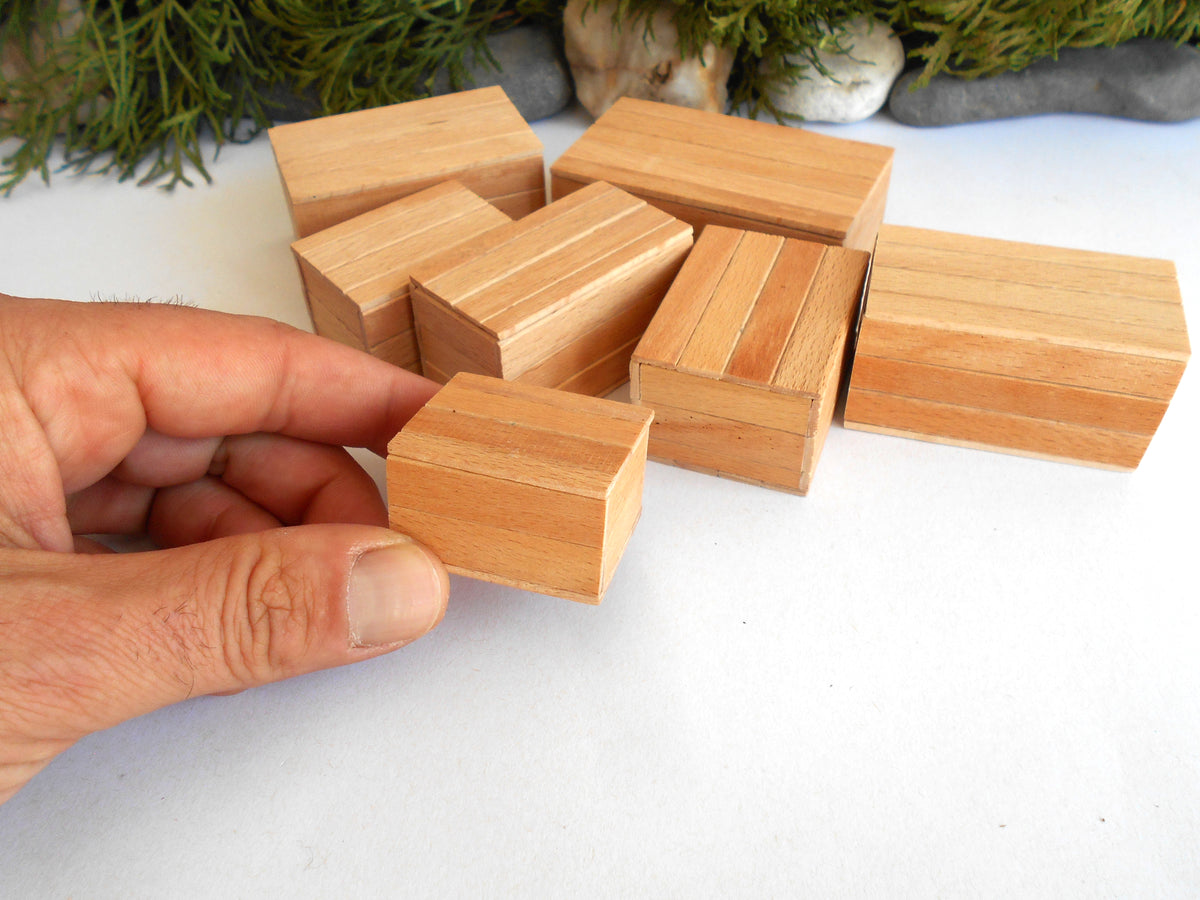 Dollhouse miniature wooden handmade lid box set of 7 different- dollhouse 1/12th scale accessories- miniature beech wood boxes with lids - Set Number 26