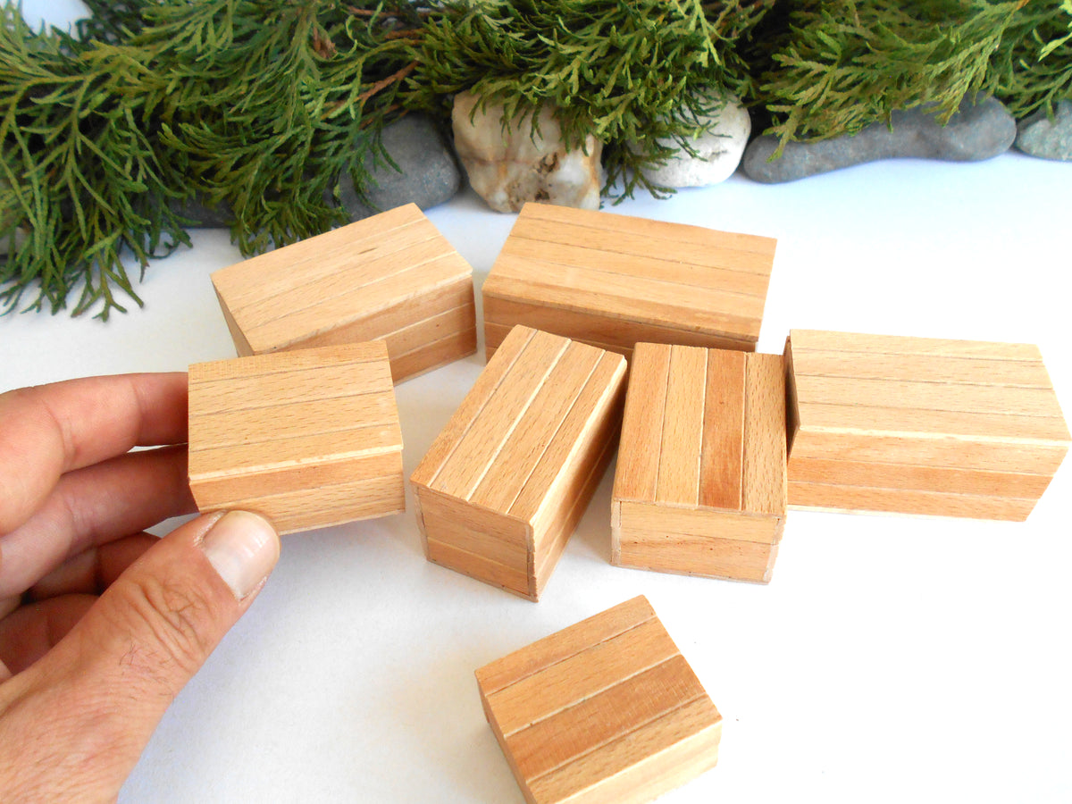 Dollhouse miniature wooden handmade lid box set of 7 different- dollhouse 1/12th scale accessories- miniature beech wood boxes with lids - Set Number 26