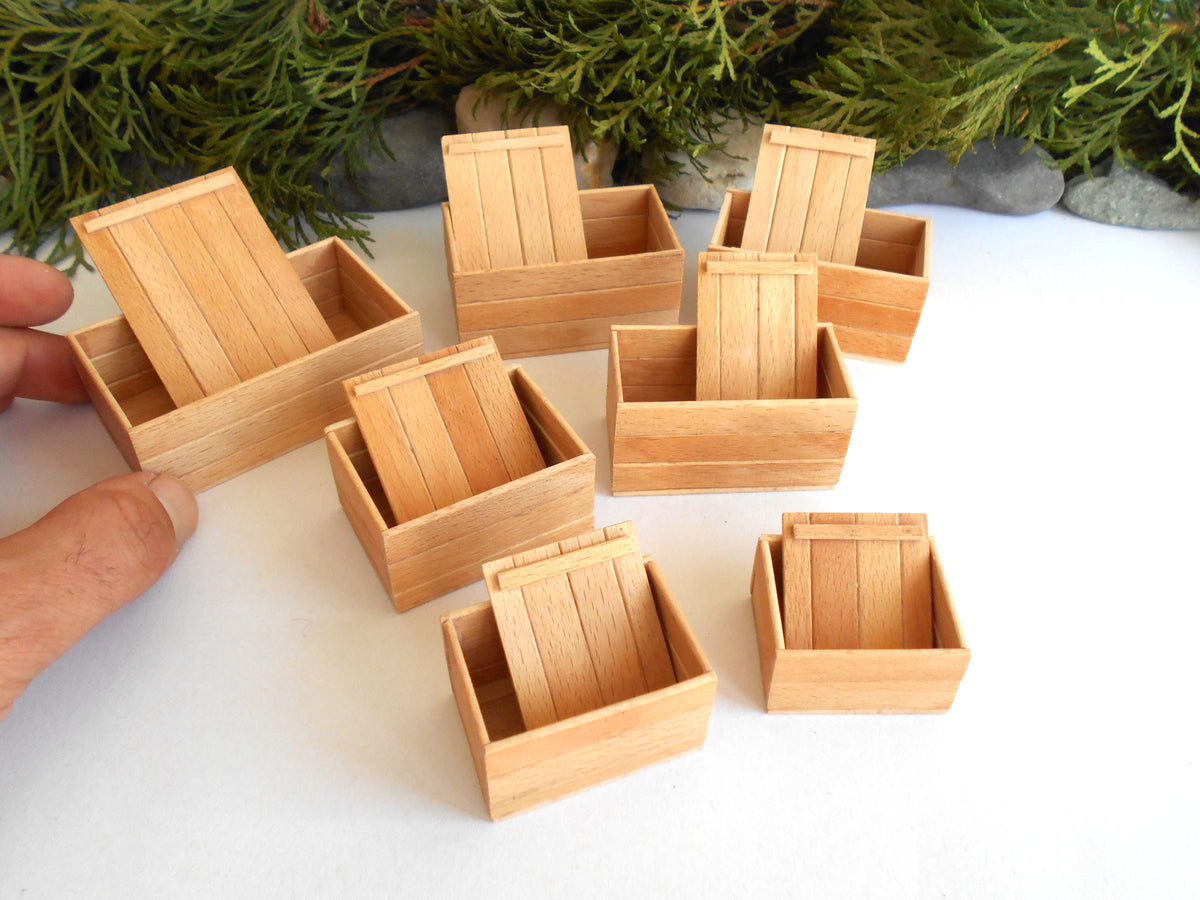 Dollhouse miniature wooden handmade lid box set of 7 different- dollhouse 1/12th scale accessories- miniature beech wood boxes with lids - Set Number 26
