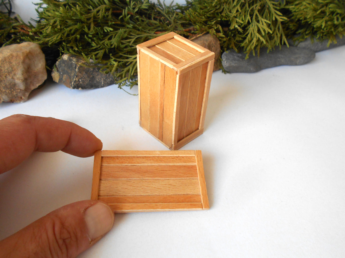 Mini box with lid and detailing- handmade dollhouse beech wood chest in 1/12th scale- 2.1″ L x 1.5″ W x 1.4″ H