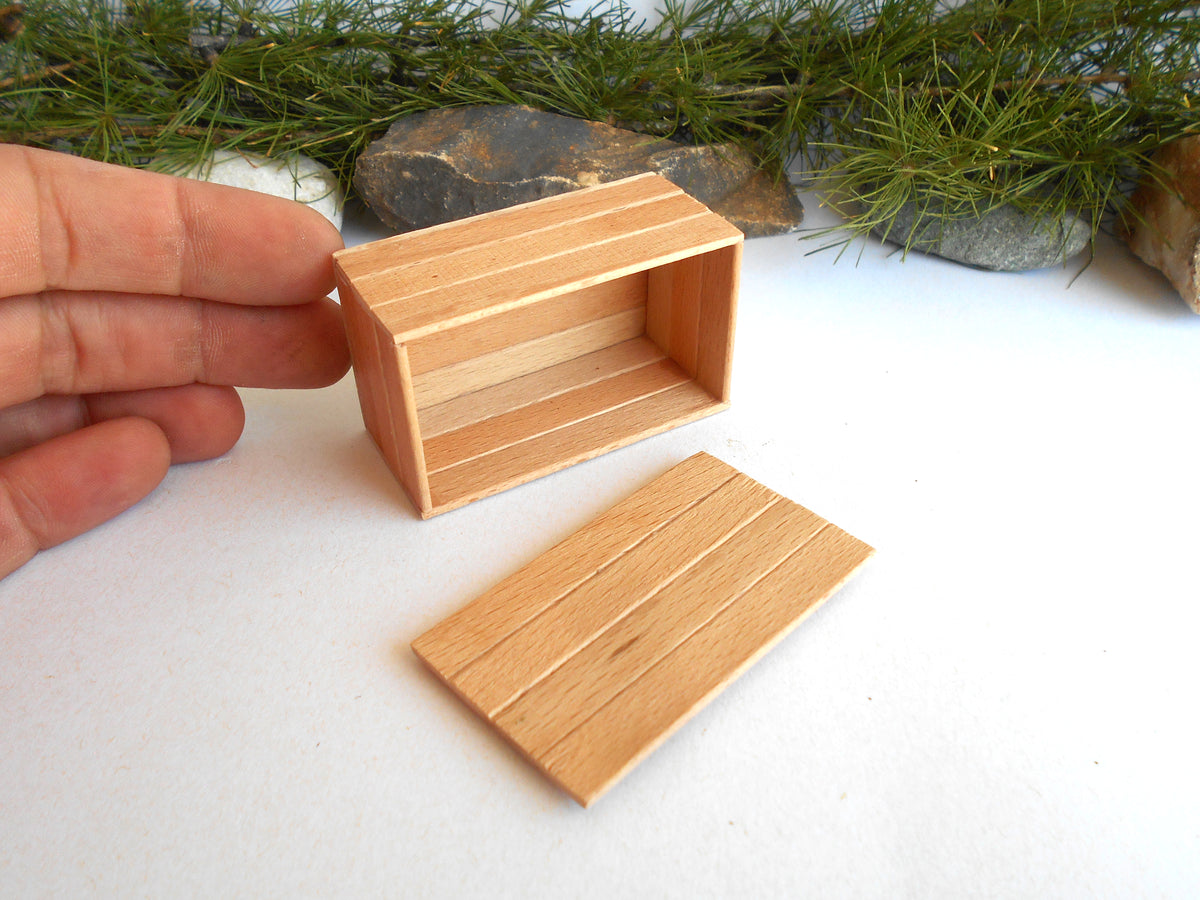 Miniature Wooden Box with Lid – 1:12 Scale Dollhouse Accessory, Handcrafted Hand-Cut Beech Wood, 2.5" × 1.5" × 1.25"