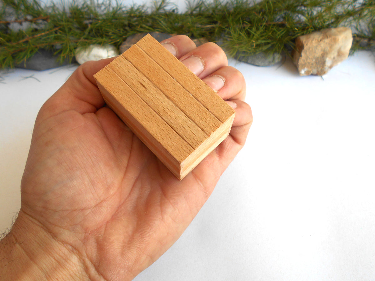 Miniature Wooden Box with Lid – 1:12 Scale Dollhouse Accessory, Handcrafted Hand-Cut Beech Wood, 2.5" × 1.5" × 1.25"