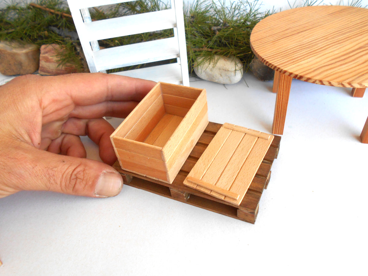 Miniature Wooden Box with Lid – 1:12 Scale Dollhouse Accessory, Handcrafted Hand-Cut Beech Wood, 2.5" × 1.5" × 1.25"