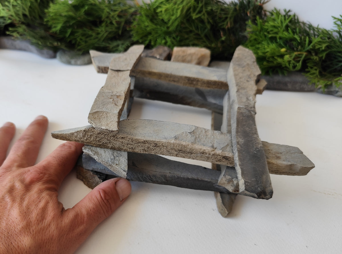 Rock type: Sandstone.
Quantity: Set of 10 pieces.
The shape of stones: fbeam-shaped, mainly rectangle-shaped but with irregular unique forms.
Thickness: 0.5&quot; to 1&quot; thick ( 1.3 to 2.5 cm. )
Size: about 6 to 9 inches in size ( 15 to 23 cm.).
Strength: durable and strong- not easy to break.