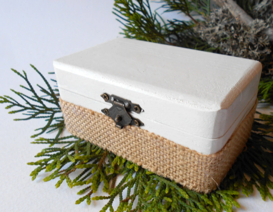 Wedding Ring white box- Wooden box with burlap decor- rectangular box- box with bronze colored hinges- pine wood box- wedding box gift