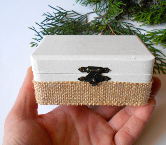 Wedding Ring white box- Wooden box with burlap decor- rectangular box- box with bronze colored hinges- pine wood box- wedding box gift