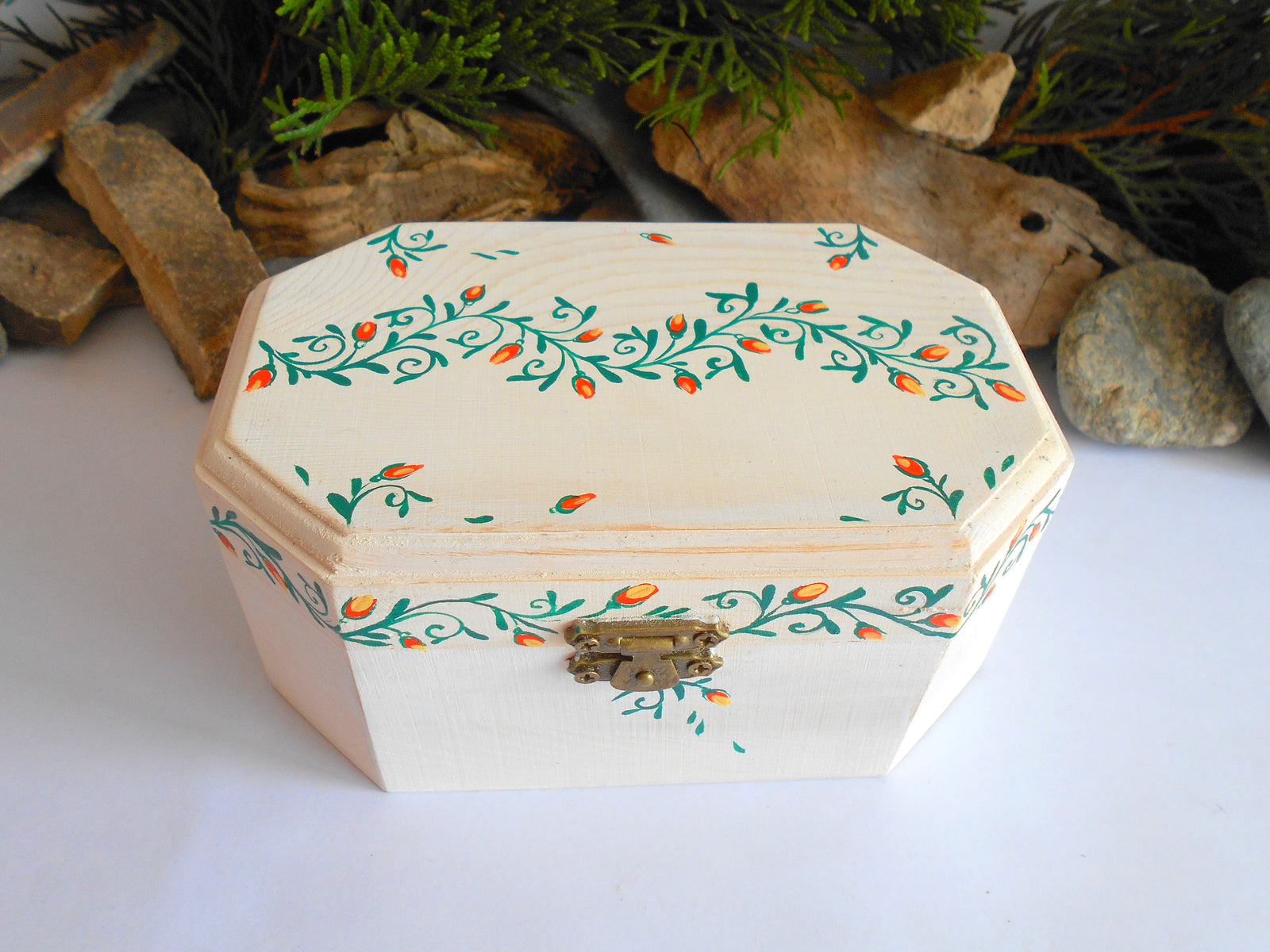Flower art wooden jewelry box- acrylic painted octagonal box- wooden box with bronze colored hinges- fir tree wood box- hand painted