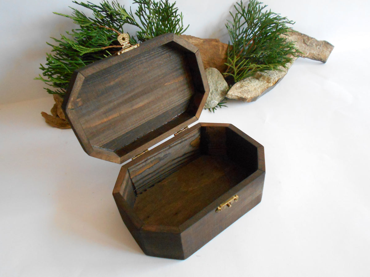 Wooden box- mahagony-colored jewelry box - medium large six sides box- keepsake wooden box with bronze-color hinges- pine wood box- 5.8&#39;&#39; x 3.8&#39;&#39; x 2.1&#39;&#39;- Medium Brown