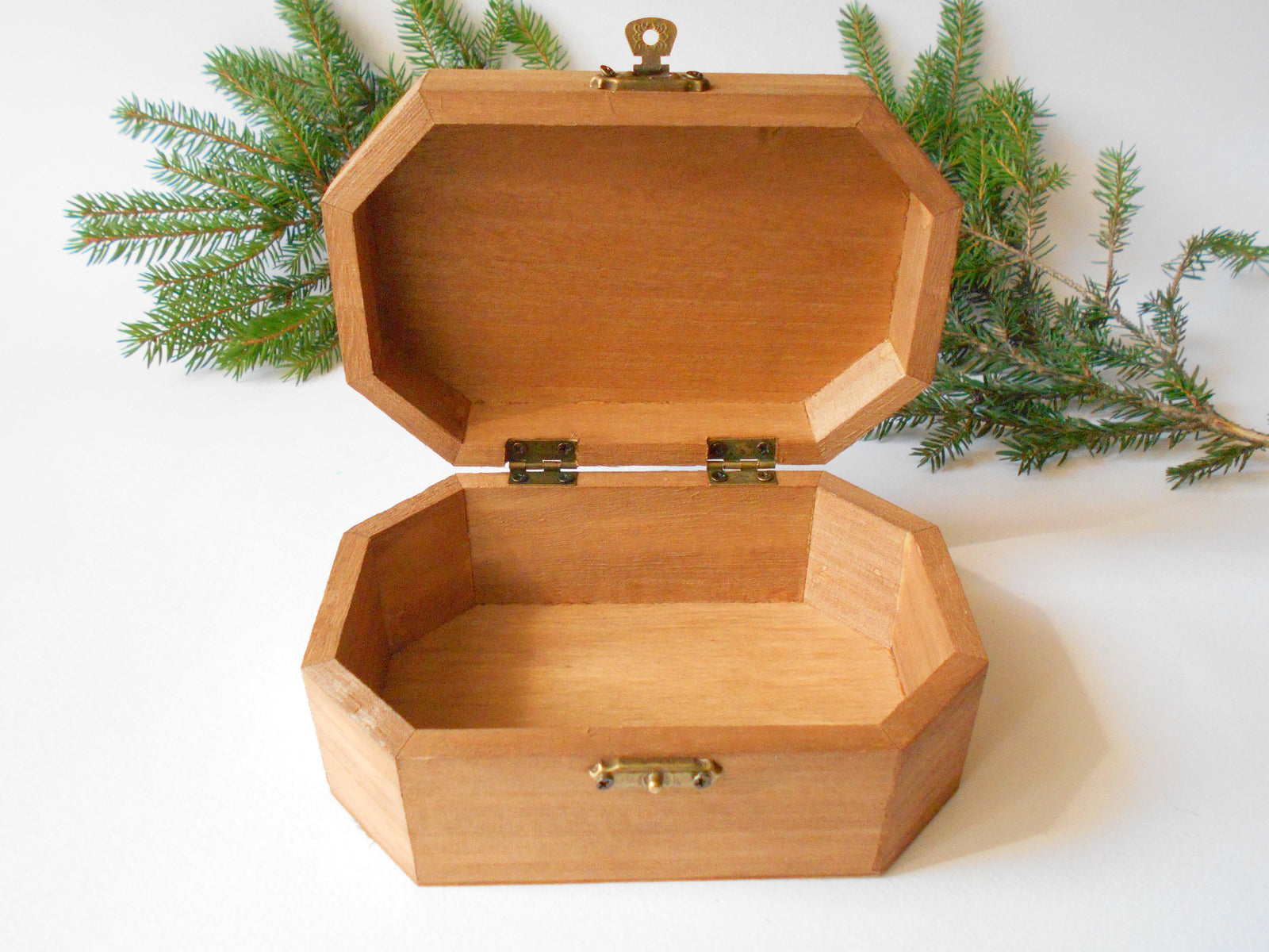 Wooden keepsake box- large eight side box- wooden box with bronze-color hinges- bamboo wood box- 4.9'' x 2.8'' x 2''- Light Brown