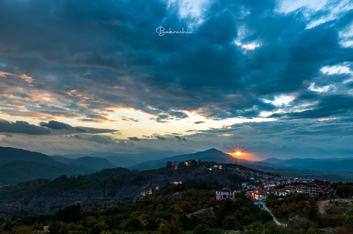 Sunset photography wall art print- Sunset over Belogradchik town in September 2021- Bulgarian landscape