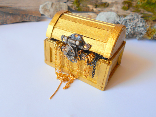 Miniature chest box with treasures- Golden chest box -mini accessories- 1/12 scale mini wooden vintage treasury box-chest with treasuries